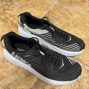 Men’s Size 8 Hoka Running Shoe - Rincon